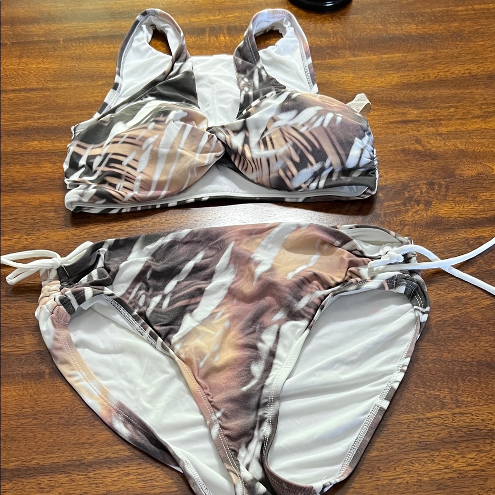 Alia Multicolor Bikini Set